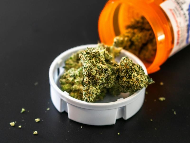 Cannabis Medicinal na Terceira Idade: Como Melhorar a Qualidade de Vida e Bem-Estar